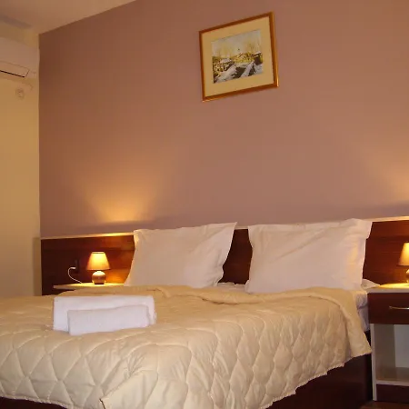 Pri Pesho Hotel 2*
