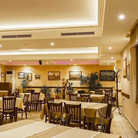 Hotel Pri Pesho 2*